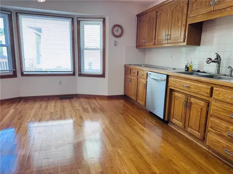Kitchen - 19009 E 34 St, Independence, MO 64057 photo 5 of 5