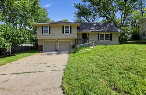 11203 N Monroe Ct, Kansas City, MO 64137