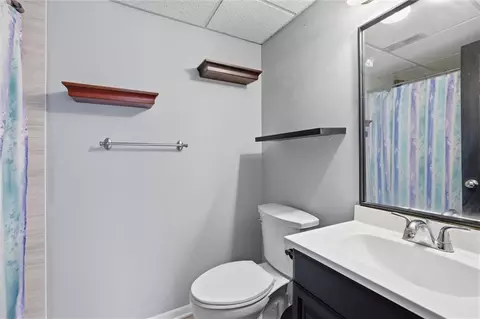 Bath - 903 Silver Lake Cir, Raymore, MO 64083 photo 1 of 4