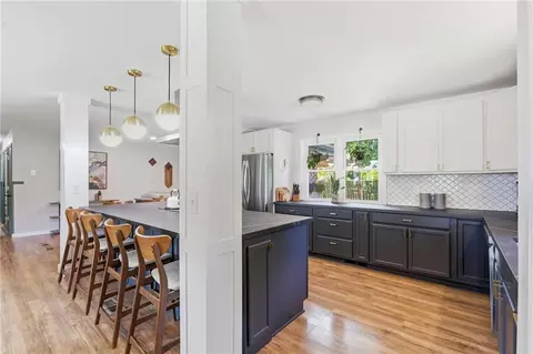 Kitchen - 7705 E 127th St, Grandview, MO 64030 photo 4 of 5