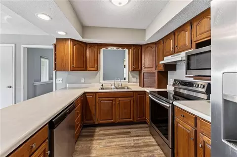 Kitchen - 305 Elm St, Polo, MO 64671 photo 2 of 2