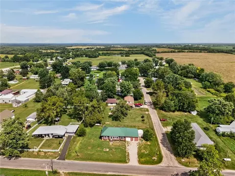 View/Area - 305 Elm St, Polo, MO 64671 photo 2 of 3