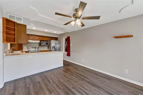 Living - 305 Elm St, Polo, MO 64671 photo 7 of 11
