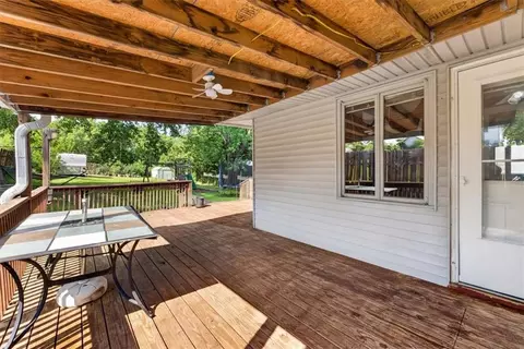 Exterior - 9304 E 27th St, Independence, MO 64052 photo 8 of 16