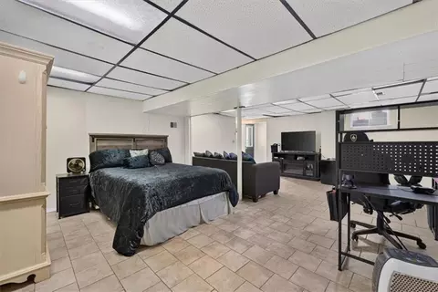 Bedroom - 9304 E 27th St, Independence, MO 64052 photo 6 of 6
