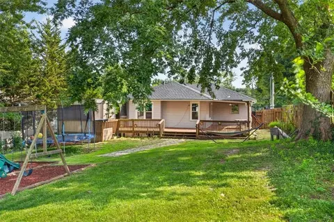 Exterior - 9304 E 27th St, Independence, MO 64052 photo 12 of 16