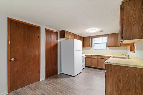 Kitchen - 2829 Tepee Ave, Independence, MO 64057 photo 1 of 4