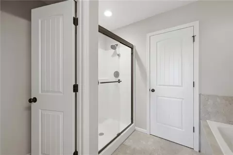 Bath - 408 Sunflower Dr, Raymore, MO 64083 photo 3 of 3