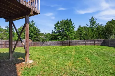 Exterior - 408 Sunflower Dr, Raymore, MO 64083 photo 4 of 4