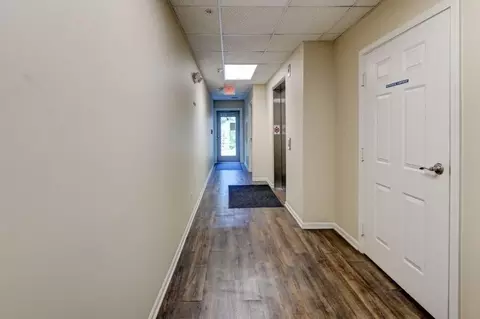 Entry Way - 17800 Bolger Rd #247A, Independence, MO 64055 photo 4 of 5