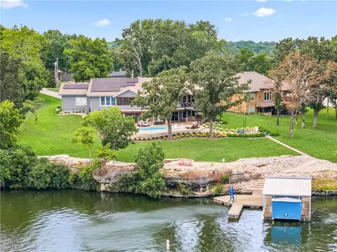 View/Area - 1647 NE Ozark Dr, Lees Summit, MO 64086 photo 5 of 6