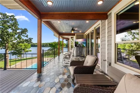 Exterior - 1647 NE Ozark Dr, Lees Summit, MO 64086 photo 6 of 12