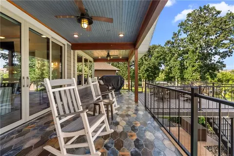 Exterior - 1647 NE Ozark Dr, Lees Summit, MO 64086 photo 4 of 12