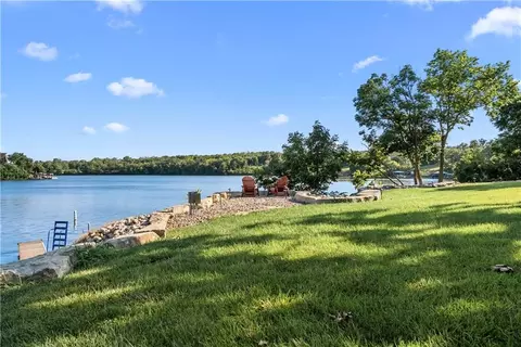 Exterior - 1647 NE Ozark Dr, Lees Summit, MO 64086 photo 11 of 12
