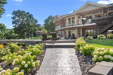 Exterior - 1647 NE Ozark Dr, Lees Summit, MO 64086 photo 10 of 12