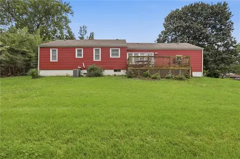Exterior - 1007 S Logan Ave, Independence, MO 64050 photo 4 of 6