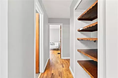 Entry Way - 1007 S Logan Ave, Independence, MO 64050 photo 2 of 2