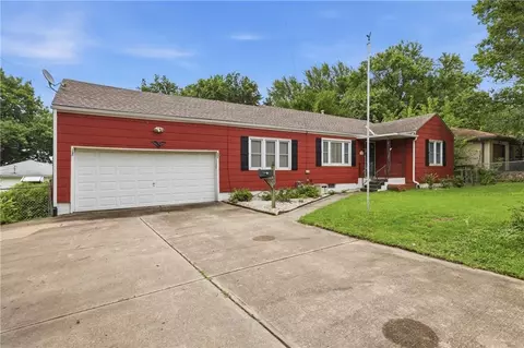 Exterior - 1007 S Logan Ave, Independence, MO 64050 photo 2 of 6