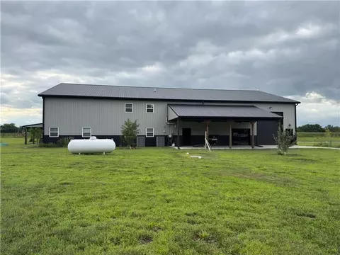 Exterior - 34705 E Mabry Rd, Buckner, MO 64016 photo 8 of 9