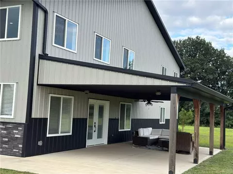 Exterior - 34705 E Mabry Rd, Buckner, MO 64016 photo 2 of 9