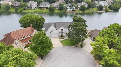 332 NE Warrington Ct, Lees Summit, MO 64064 photo 63