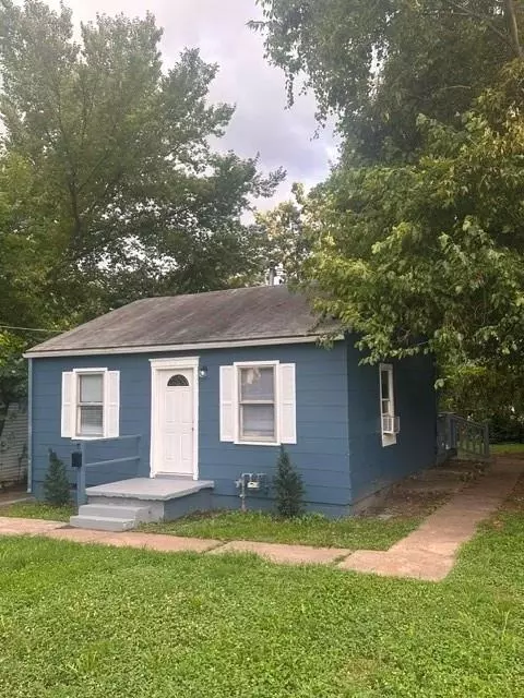 Exterior - 11219 E 24th St, Independence, MO 64052 photo 4 of 4