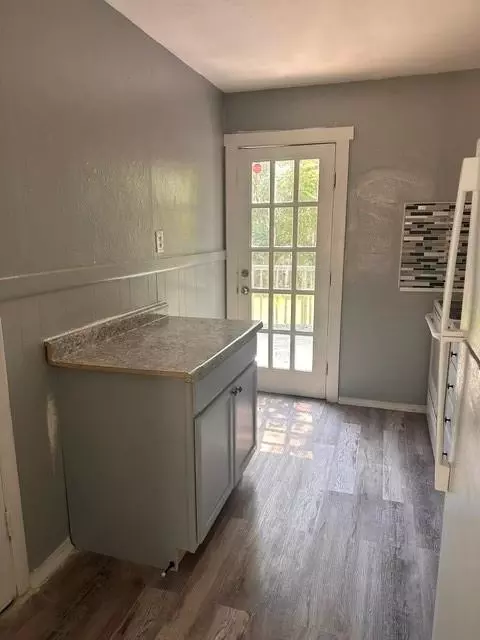 Kitchen - 11219 E 24th St, Independence, MO 64052 photo 3 of 3