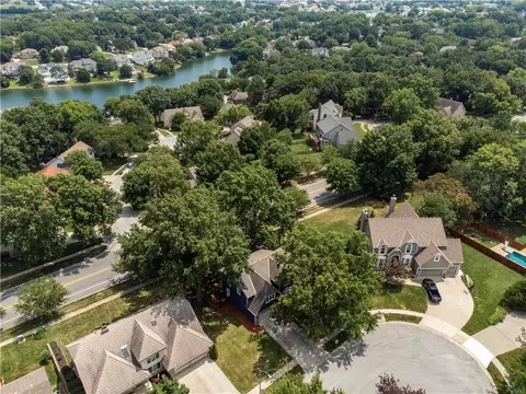 View/Area - 4401 NE Hoit Dr, Lees Summit, MO 64064 photo 10 of 10