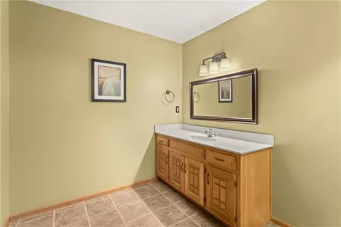 Bath - 4401 NE Hoit Dr, Lees Summit, MO 64064 photo 8 of 8