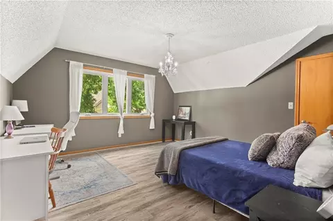 Bedroom - 4401 NE Hoit Dr, Lees Summit, MO 64064 photo 5 of 5
