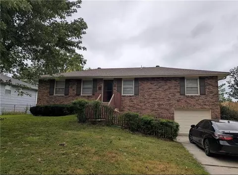 207 Augustus St, Excelsior Springs, MO 64024