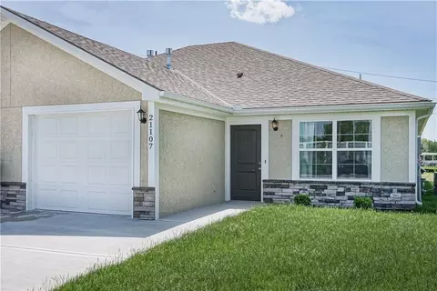 Exterior - 21107-21109 E 8th St, Independence, MO 64056 photo 2 of 6