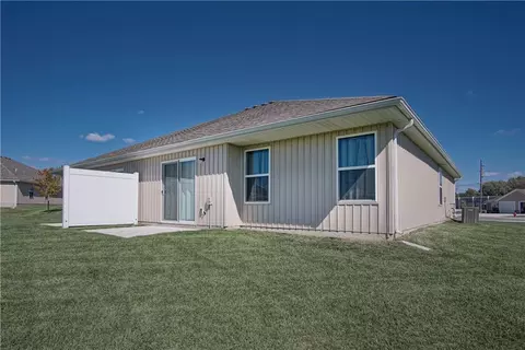 Exterior - 21107-21109 E 8th St, Independence, MO 64056 photo 6 of 6