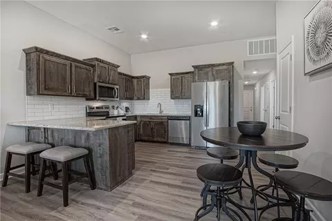 Kitchen - 21107-21109 E 8th St, Independence, MO 64056 photo 4 of 5