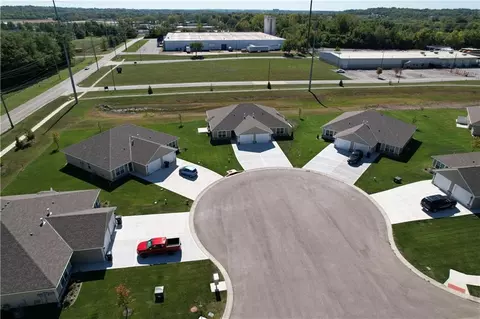 View/Area - 21107-21109 E 8th St, Independence, MO 64056 photo 1 of 4