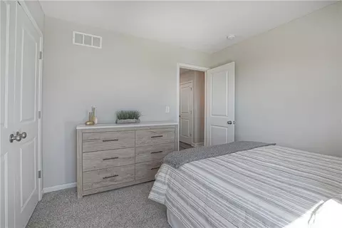 Bedroom - 21107-21109 E 8th St, Independence, MO 64056 photo 10 of 12