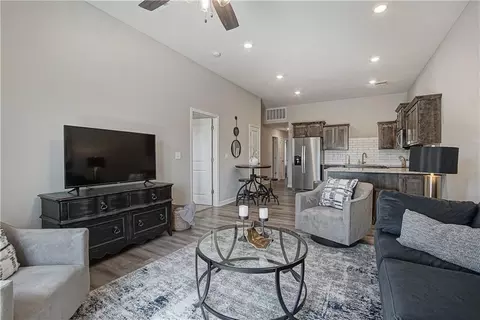 Living - 21107-21109 E 8th St, Independence, MO 64056 photo 2 of 4