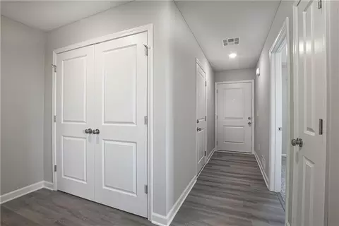 Entry Way - 21107-21109 E 8th St, Independence, MO 64056 photo 4 of 6