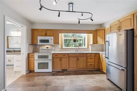 Kitchen - 11615 E 38 St, Independence, MO 64052 photo 2 of 3