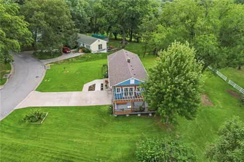 View/Area - 11615 E 38 St, Independence, MO 64052 photo 1 of 4