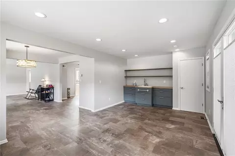 Entry Way - 11615 E 38 St, Independence, MO 64052 photo 2 of 2