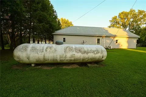 Exterior - 14143 S 2875 Rd, Walker, MO 64790 photo 2 of 16