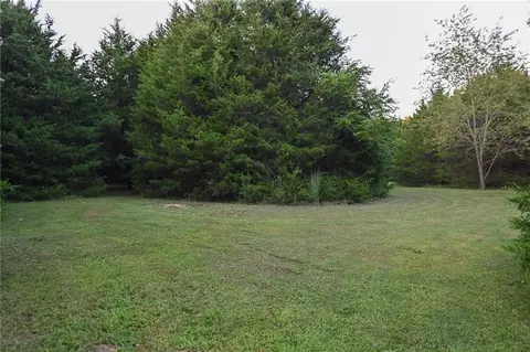 Exterior - 14143 S 2875 Rd, Walker, MO 64790 photo 13 of 16