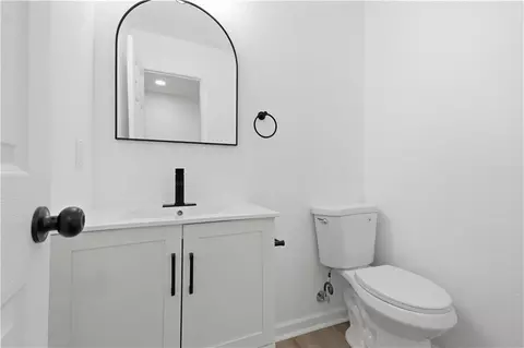 Bath - 17322 E Susquehanna Dr, Independence, MO 64056 photo 5 of 5