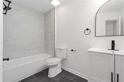 Bath - 17322 E Susquehanna Dr, Independence, MO 64056 photo 4 of 5