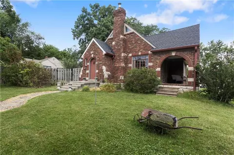 3200 Everett Ave, Kansas City, KS 66102