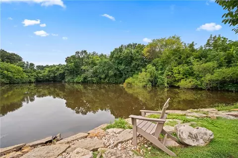 View/Area - 609 NE Persimmon Cir, Lees Summit, MO 64064 photo 3 of 3