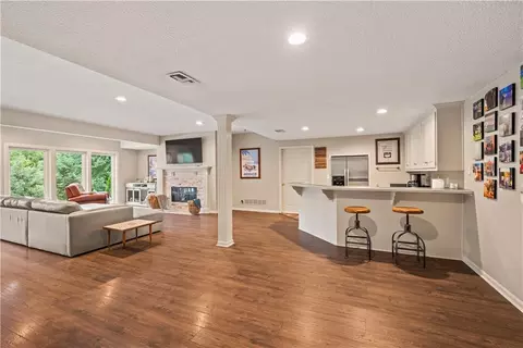 Other - 609 NE Persimmon Cir, Lees Summit, MO 64064 photo 4 of 5