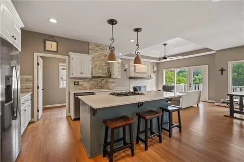 Kitchen - 609 NE Persimmon Cir, Lees Summit, MO 64064 photo 1 of 4