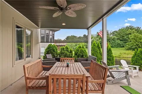 Exterior - 609 NE Persimmon Cir, Lees Summit, MO 64064 photo 9 of 11